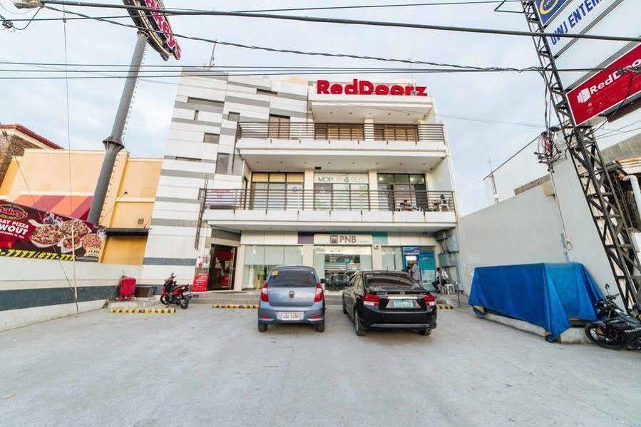 فندق ريد دورز بالقرب من أنجيليس يونيفيرسيتي فاونديشن آنغلوس المظهر الخارجي الصورة